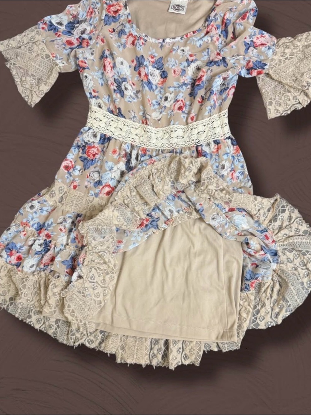 Rod’s Boho Country Dress - Picture 3 of 5